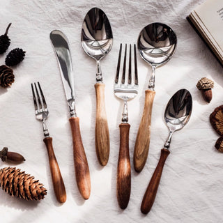 Farmhouse Chic Wooden Handle Dinnerware Set | Stainless Steel Forks Knives Spoons