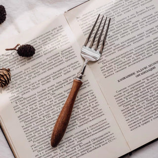 Farmhouse Chic Wooden Handle Dinnerware Set | Stainless Steel Forks Knives Spoons